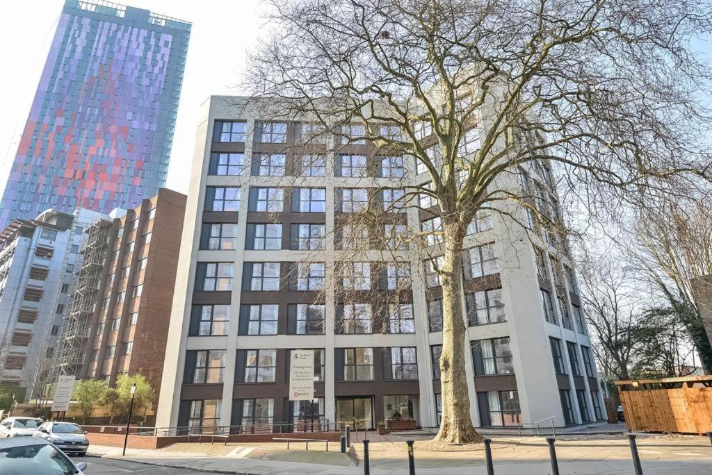 Ultra Modern Room London Exterior photo