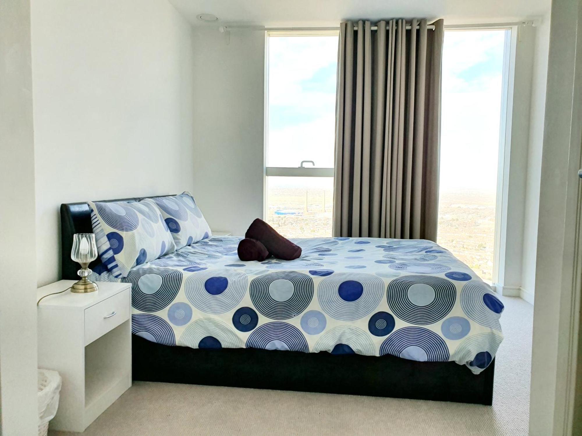 Ultra Modern Room London Room photo